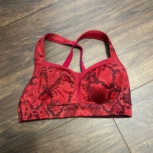 NWOT Red Snakeskin Lululemon Ta Ta Tamer  bra